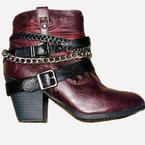 🥾⛓ BUCKLE BKE Petra Burgundy Y2K Chain Biker Boots | Women’s US 6.5M